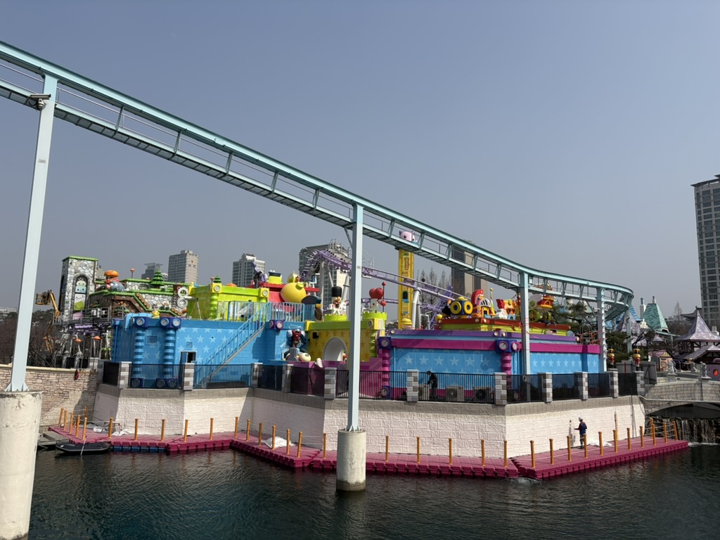 Lotte World outdoor section with monorail